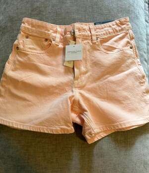 American Eagle Highest Rise Baggy Short Peach Orange Size 4 27W